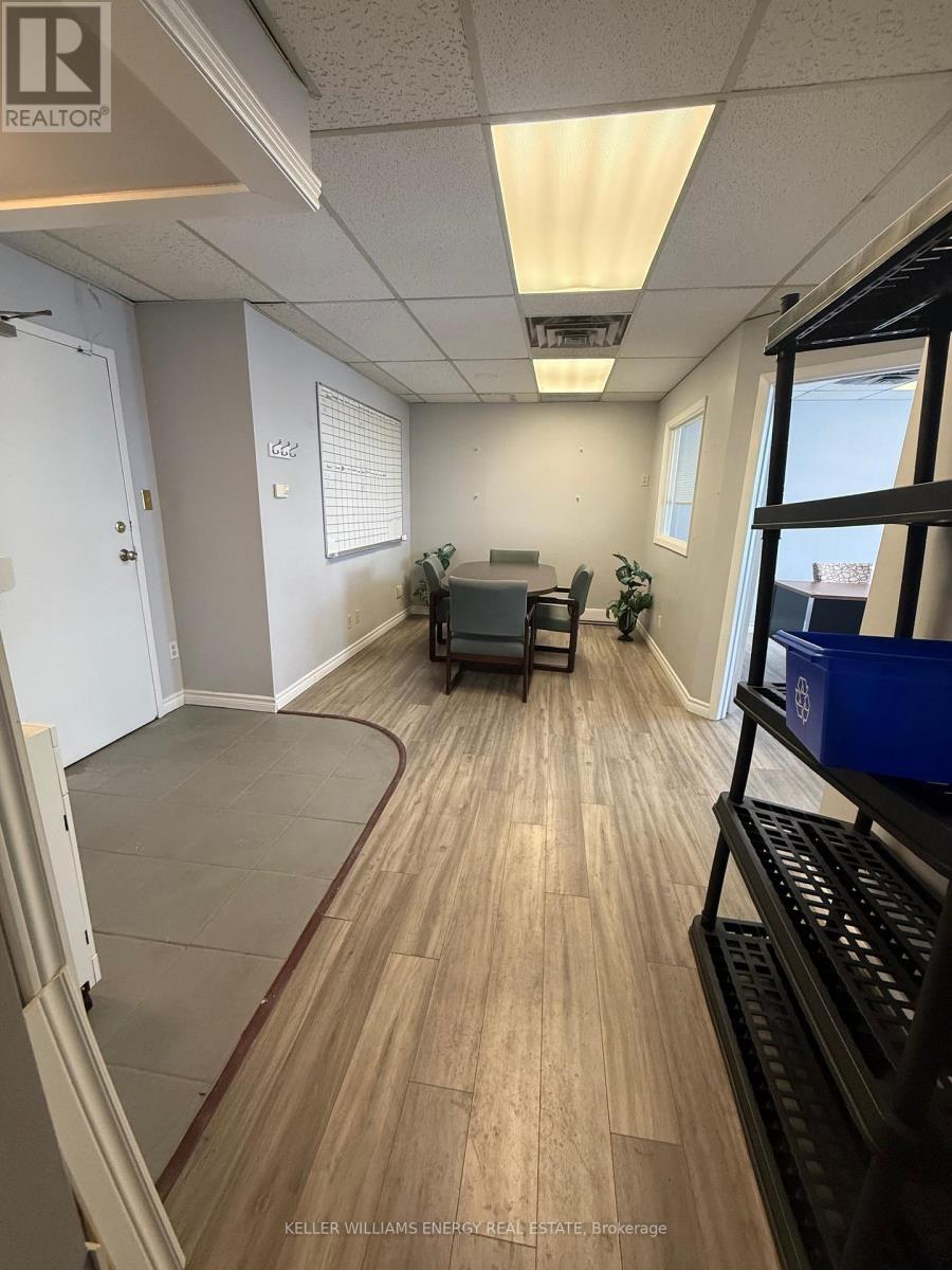 201 - 420 King Street W, Oshawa, Ontario  L1J 2K8 - Photo 8 - E12651218