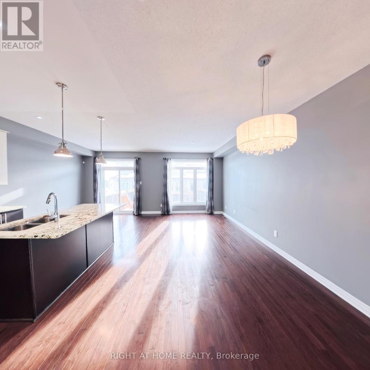 617 Sunburst Street, Ottawa, Ontario  K1T 0L1 - Photo 8 - X12515110