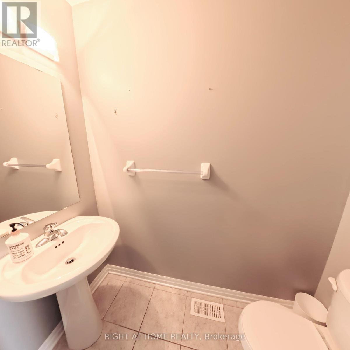 617 Sunburst Street, Ottawa, Ontario  K1T 0L1 - Photo 6 - X12515110