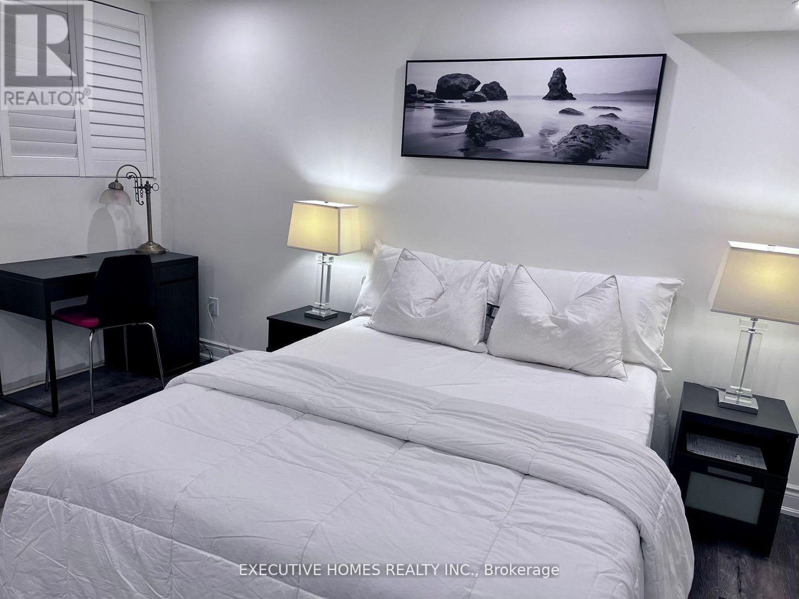 Basement Unit - 409 Boyd Lane, Milton, Ontario  L9E 1X2 - Photo 16 - W12651220