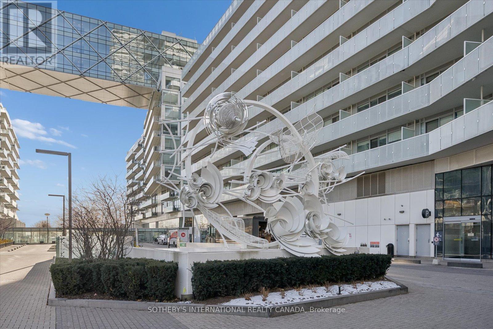 618 - 15 Queens Quay E, Toronto, Ontario  M5E 0C5 - Photo 3 - C12615636