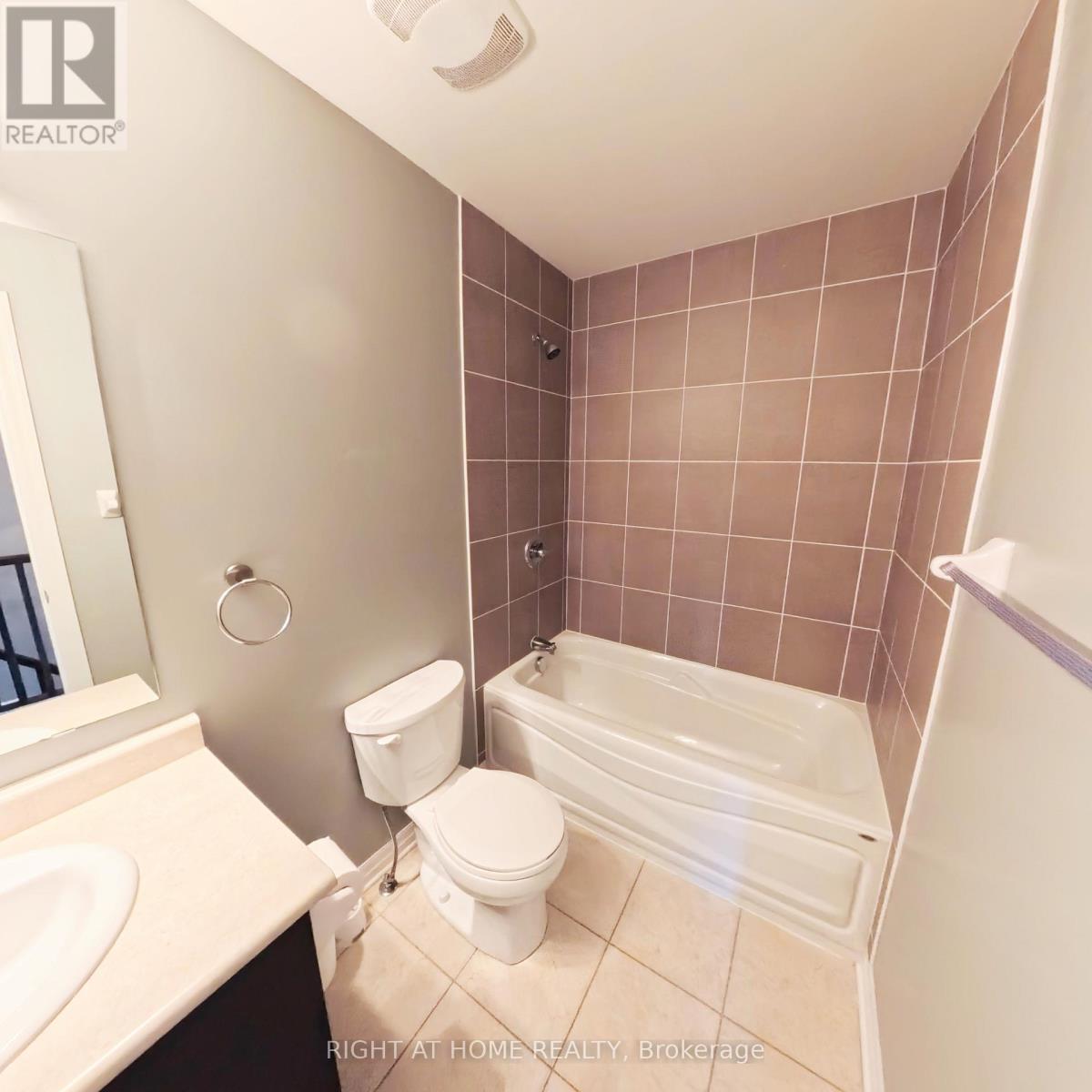 617 Sunburst Street, Ottawa, Ontario  K1T 0L1 - Photo 17 - X12515110