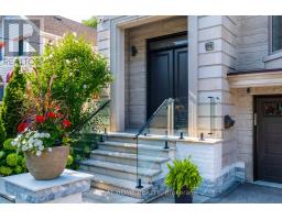 316 CHURCHILL AVENUE, Toronto, Ontario