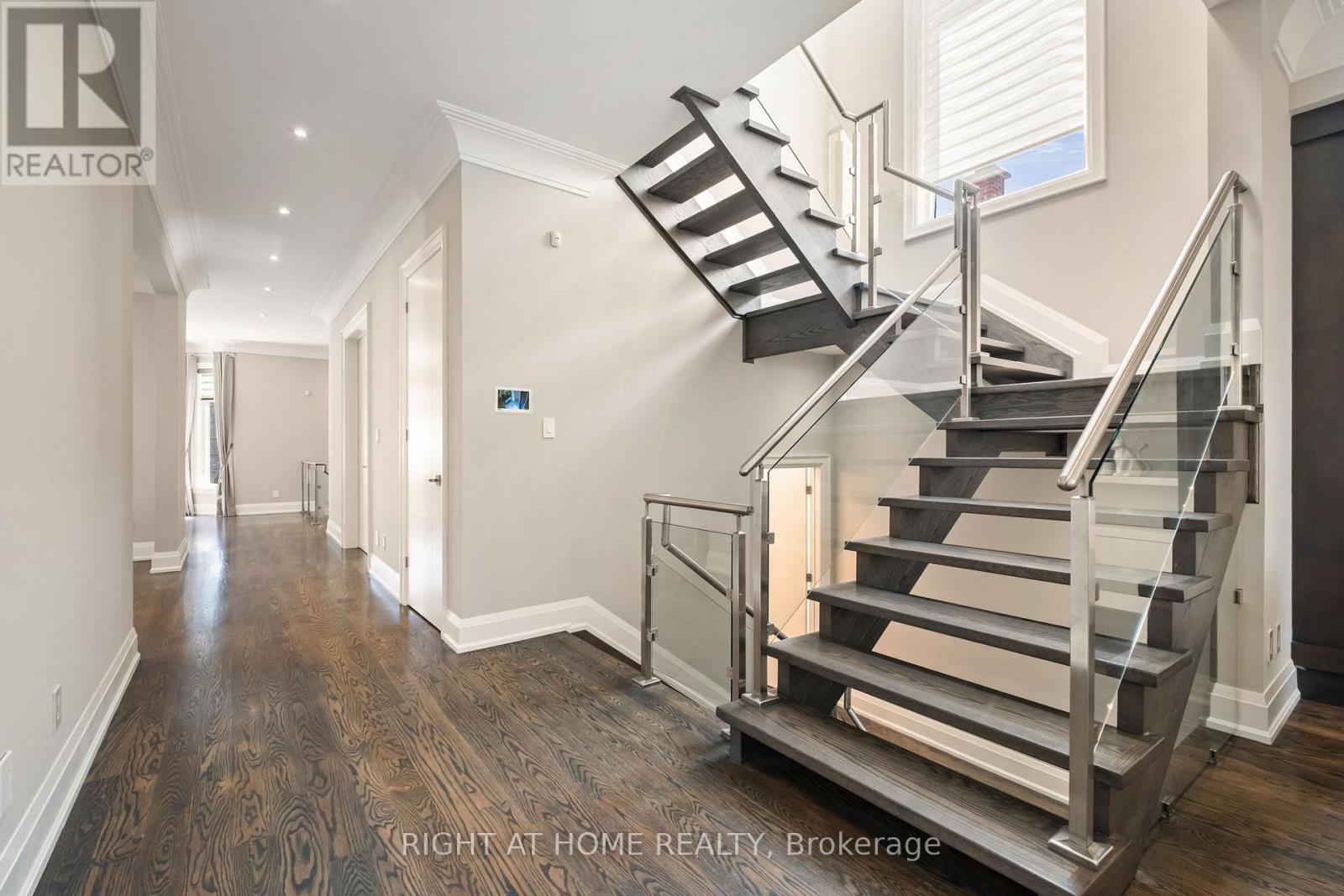 316 Churchill Avenue, Toronto, Ontario  M2R 1E7 - Photo 9 - C12477136