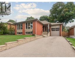 17 JILL CRESCENT, Toronto, Ontario