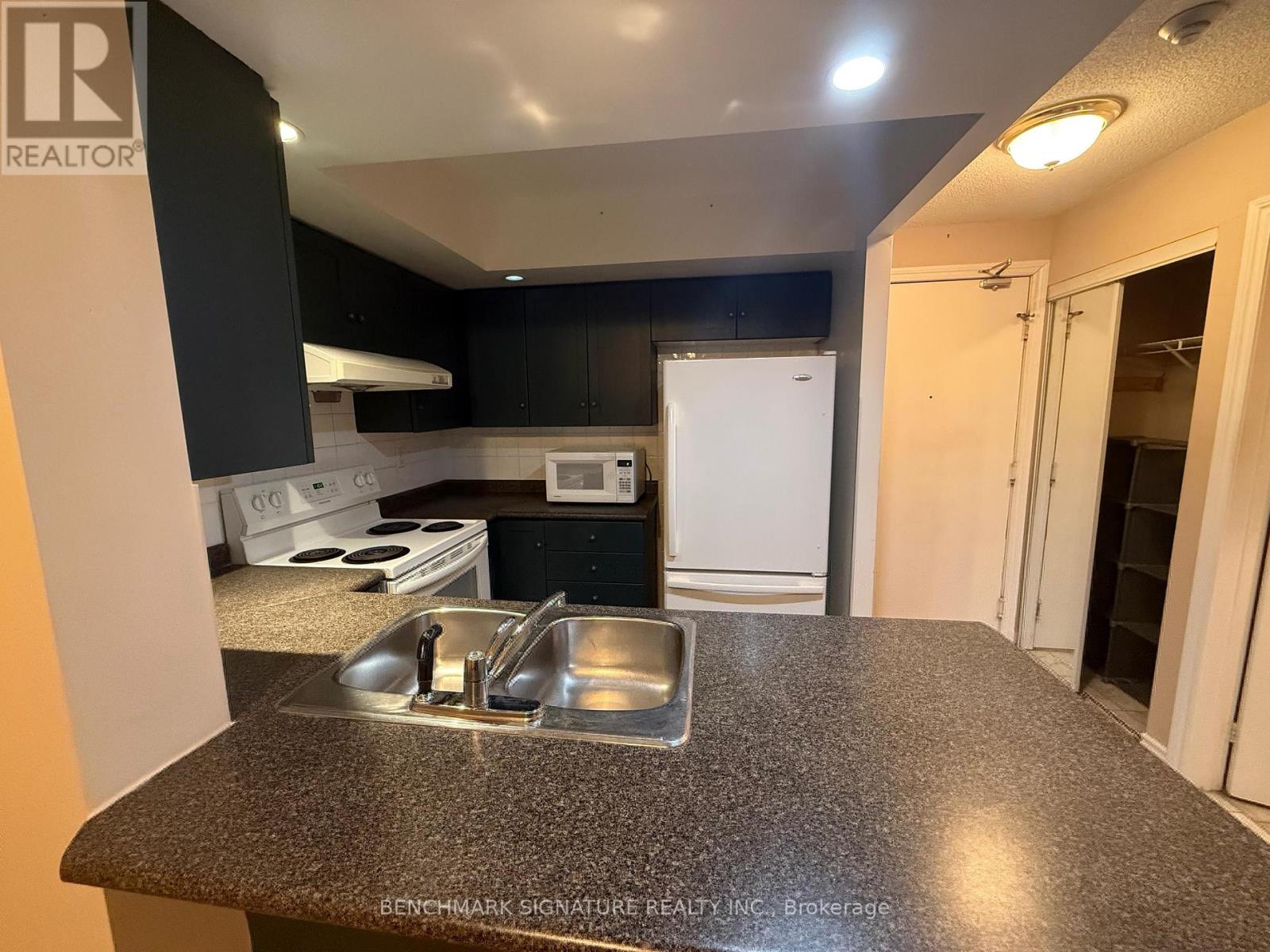 237 - 125 Omni Drive, Toronto, Ontario  M1P 5A9 - Photo 2 - E12523032