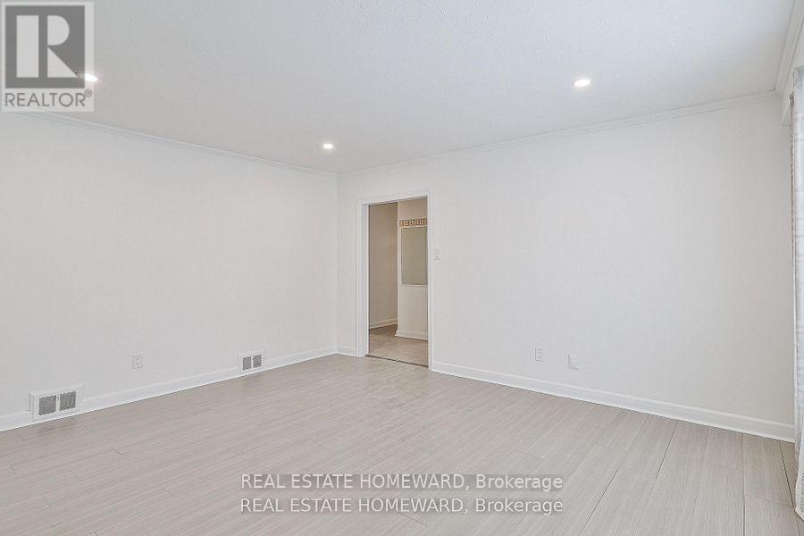 104 Crestwood Road, Vaughan, Ontario  L4J 1A6 - Photo 5 - N12651240