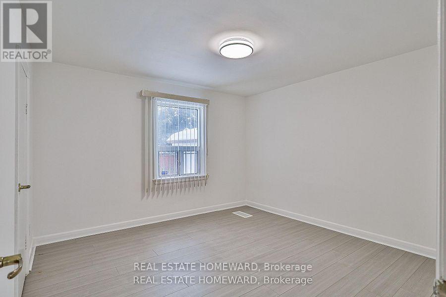 104 Crestwood Road, Vaughan, Ontario  L4J 1A6 - Photo 9 - N12651240