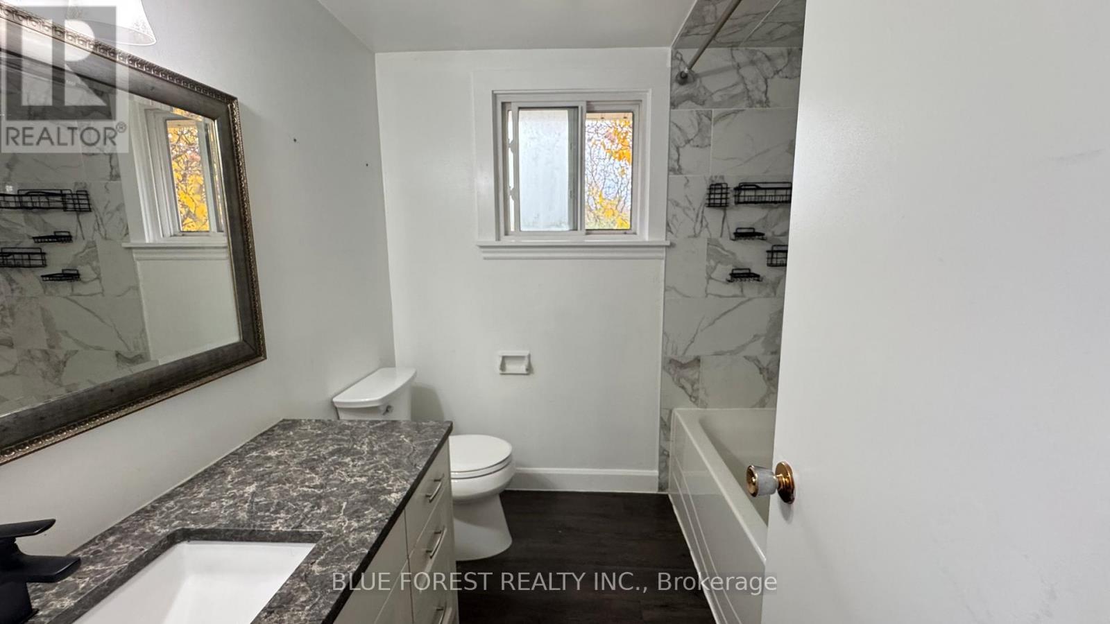 92 Pauline Crescent, London South, Ontario  N6E 2X6 - Photo 9 - X12650336