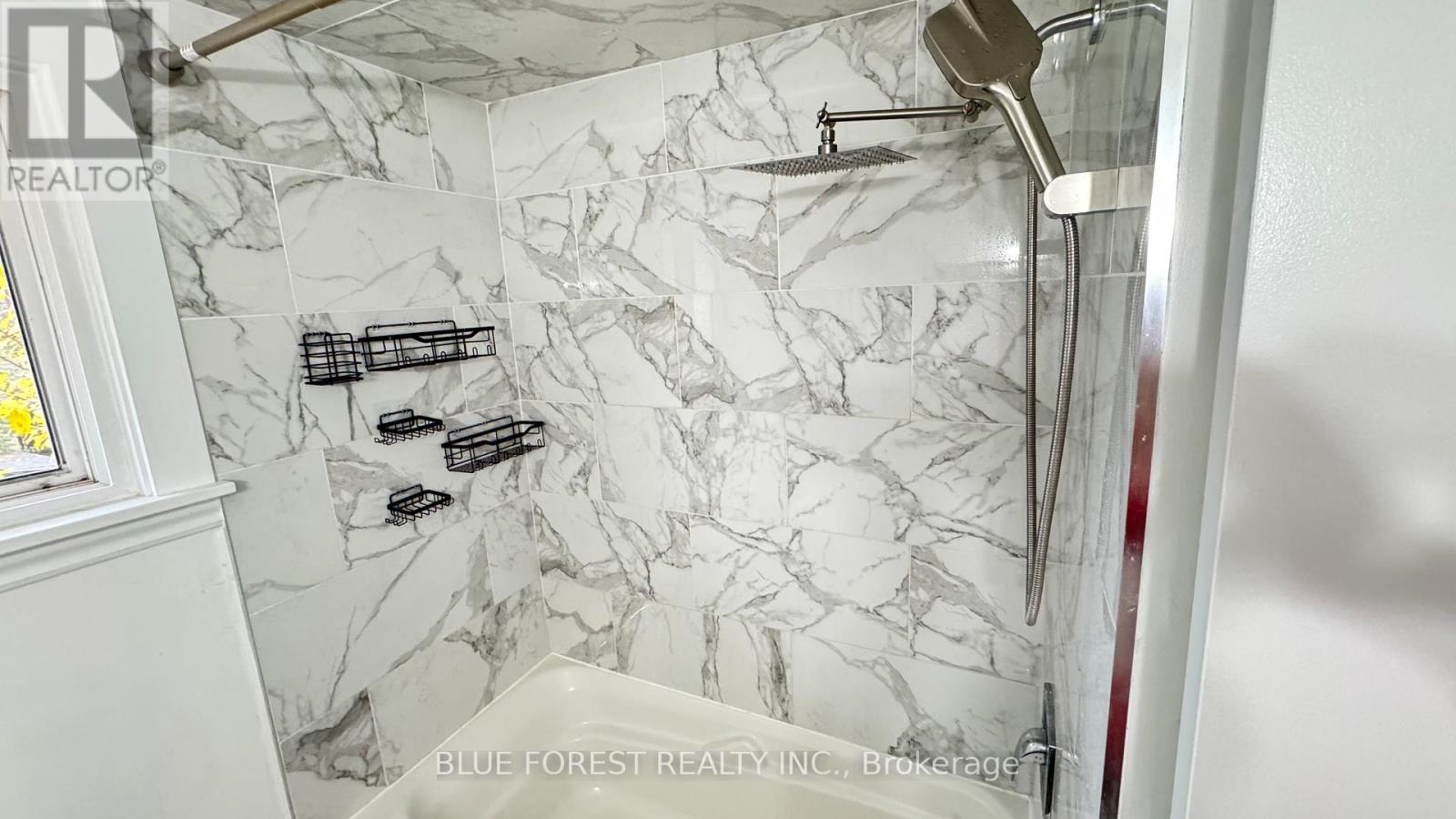 92 Pauline Crescent, London South, Ontario  N6E 2X6 - Photo 8 - X12650336