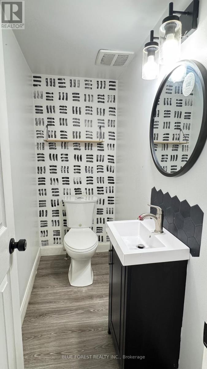 92 Pauline Crescent, London South, Ontario  N6E 2X6 - Photo 7 - X12650336