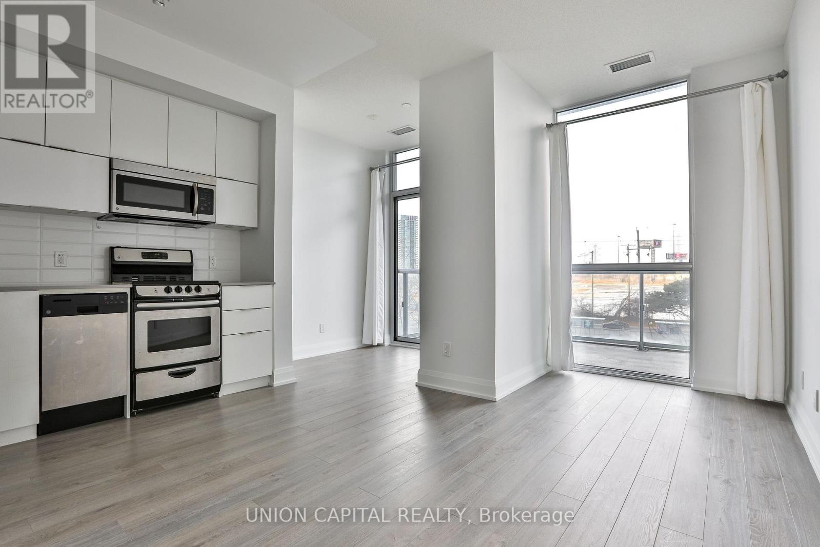 305 - 56 Annie Craig Drive, Toronto, Ontario  M8V 0C8 - Photo 6 - W12644016