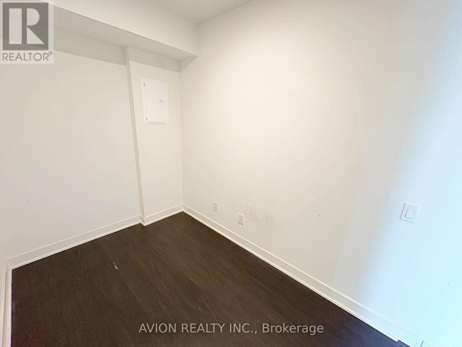 2516 - 17 Bathurst Street, Toronto, Ontario  M5V 0N1 - Photo 14 - C12651252