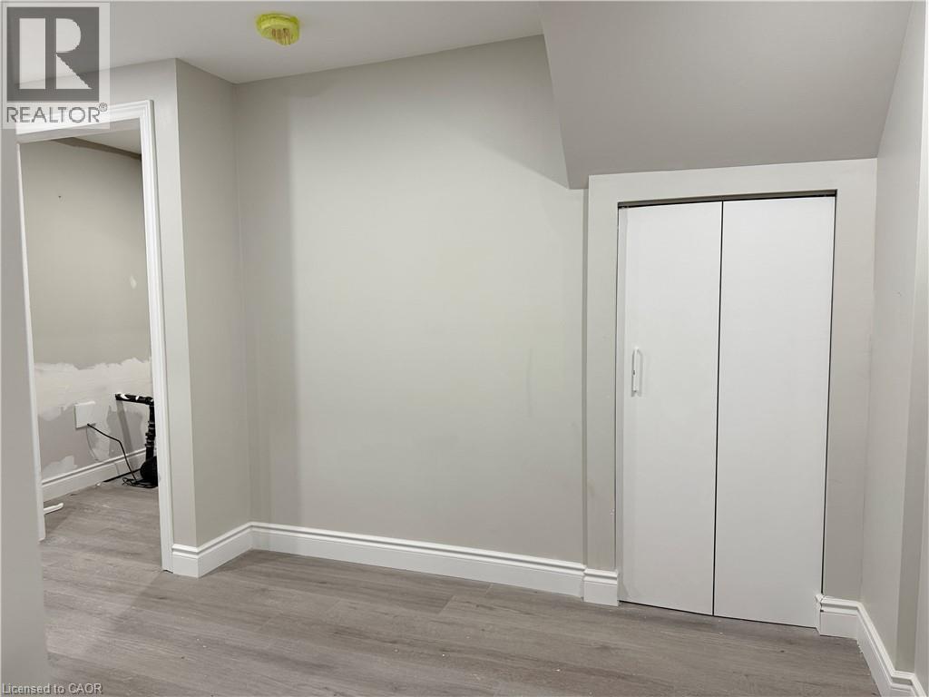 728 Robert Ferrie Drive, Kitchener, Ontario  N2R 0B2 - Photo 16 - 40795107