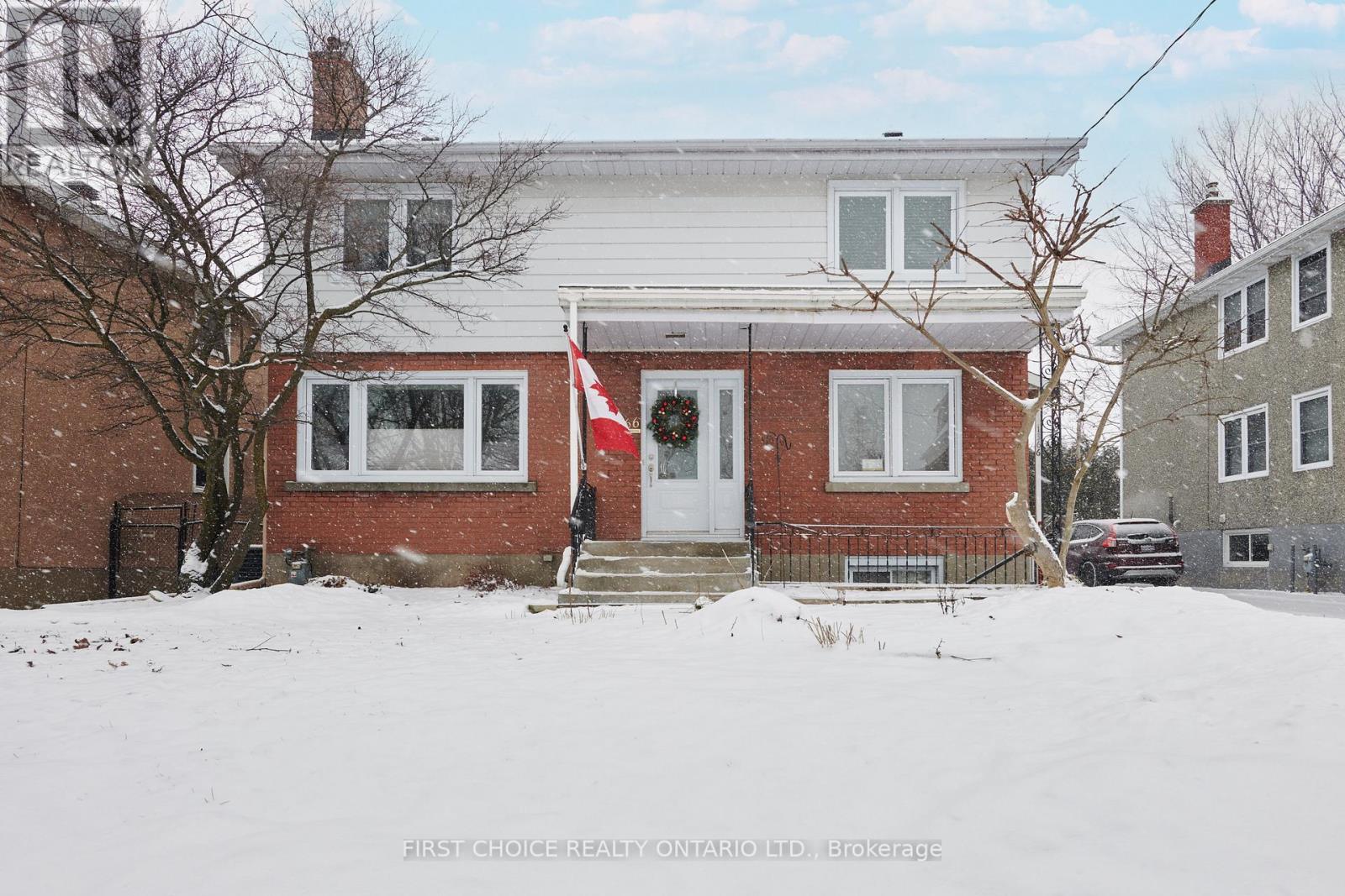 1366 KINGSTON AVENUE, Ottawa, ON K1Z 8L2