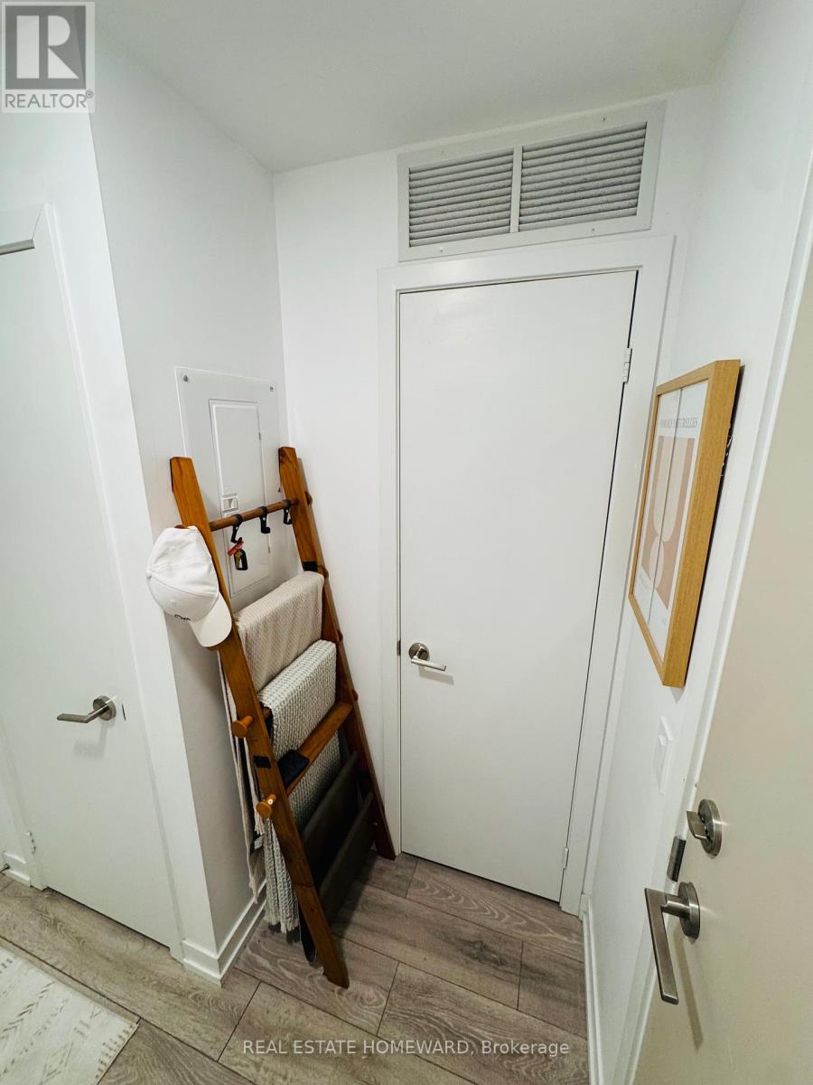 535 - 2020 Bathurst Street, Toronto, Ontario  M5P 0A6 - Photo 7 - C12651258