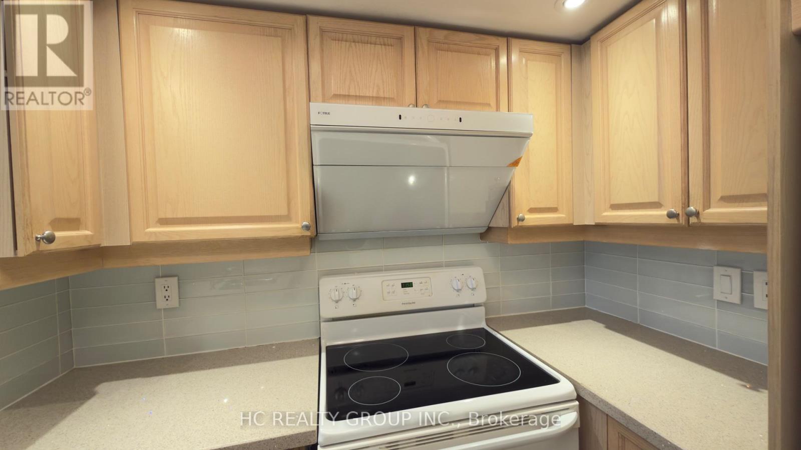 1424 - 15 Northtown Way, Toronto, Ontario  M2N 7A2 - Photo 9 - C12606408