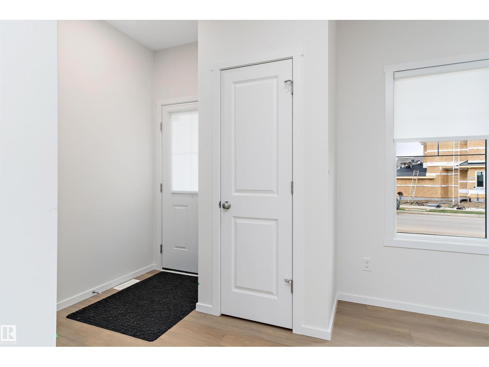 4277 Kinglet Drive Nw, Edmonton, Alberta  T5S 2C2 - Photo 2 - E4460864