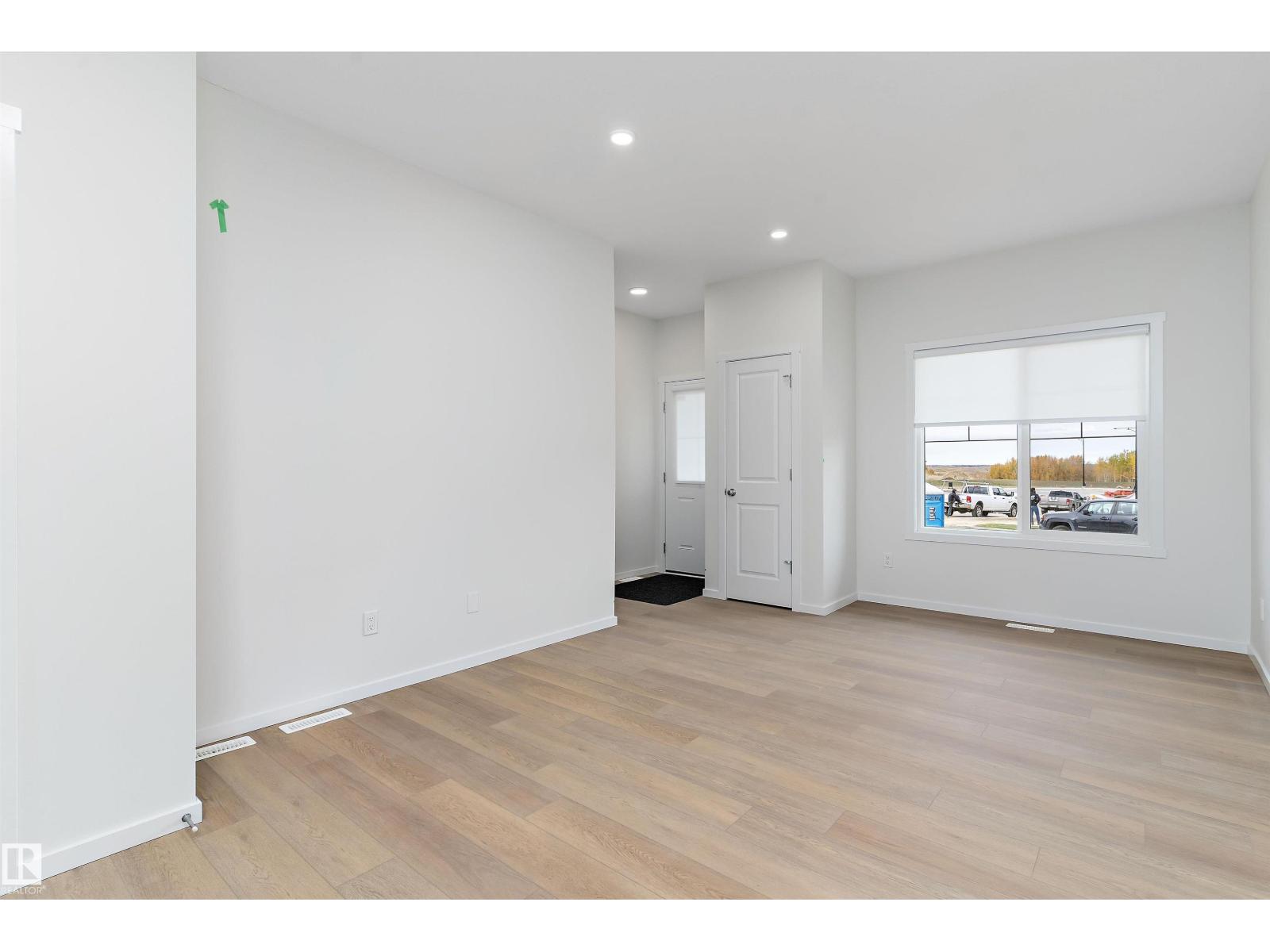 4277 Kinglet Drive Nw, Edmonton, Alberta  T5S 2C2 - Photo 5 - E4460864