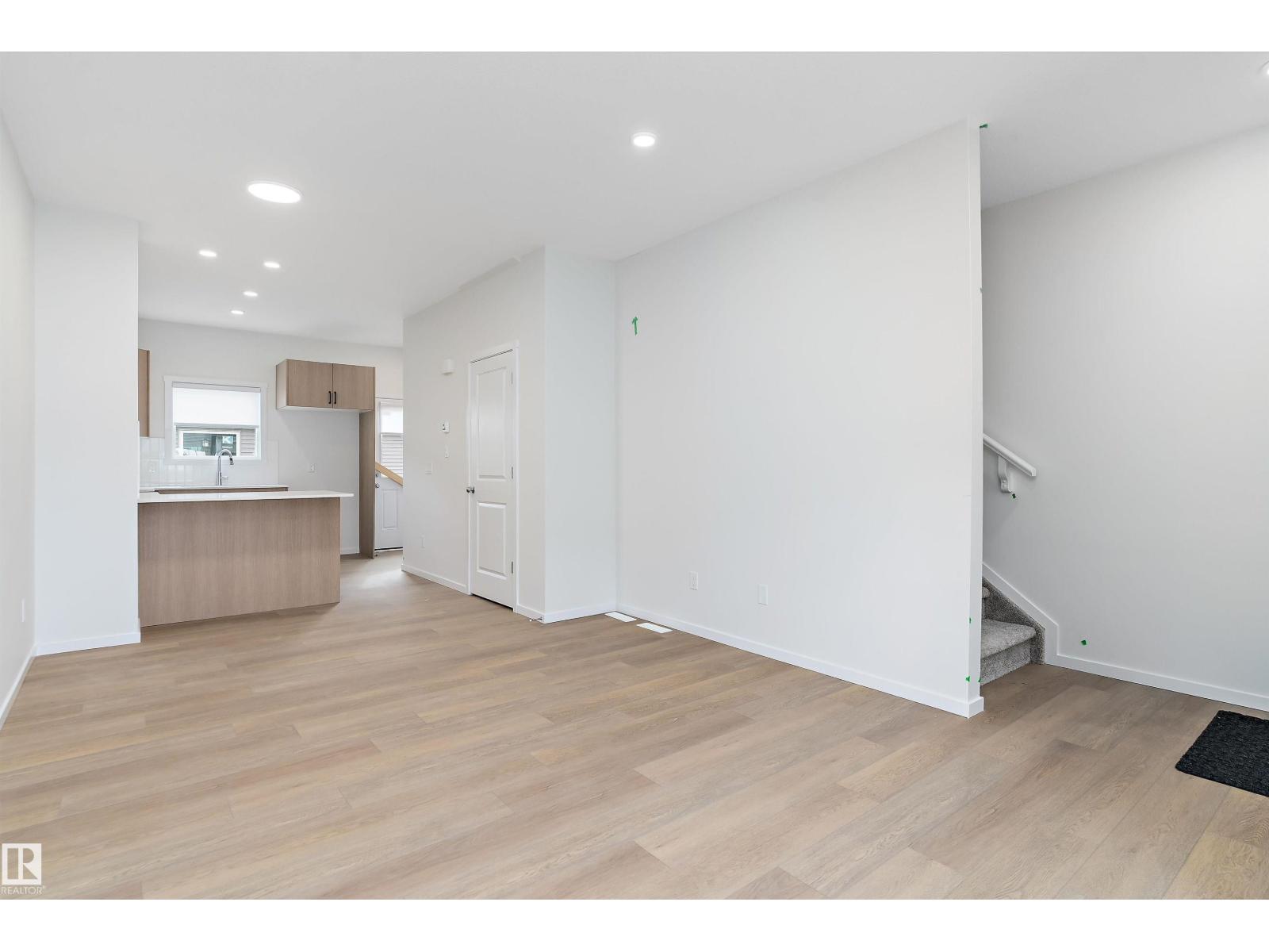 4277 Kinglet Drive Nw, Edmonton, Alberta  T5S 2C2 - Photo 7 - E4460864