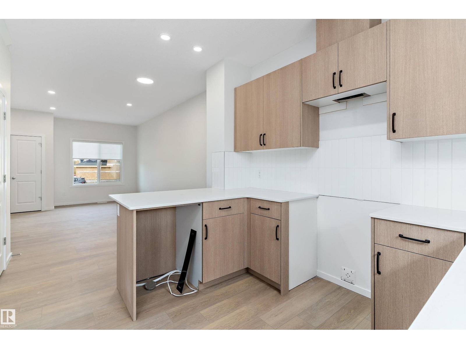 4277 Kinglet Drive Nw, Edmonton, Alberta  T5S 2C2 - Photo 8 - E4460864