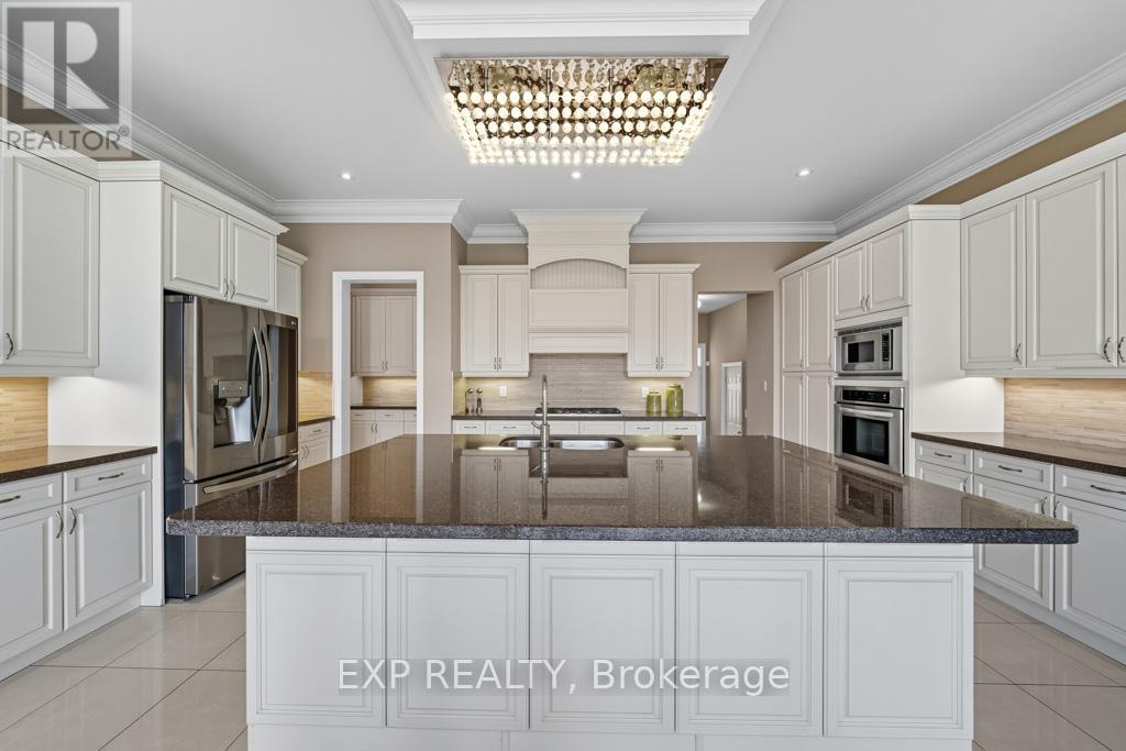 22 Longthorpe Court, Aurora, Ontario  L4G 0K4 - Photo 20 - N12418746