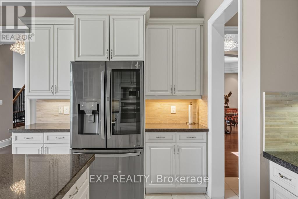 22 Longthorpe Court, Aurora, Ontario  L4G 0K4 - Photo 25 - N12418746