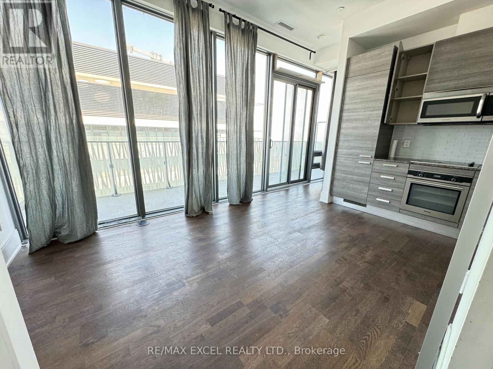 Ph5606 - 42 Charles Street E, Toronto, Ontario  M4Y 1N3 - Photo 3 - C12651276