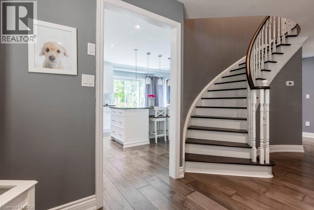 15 Buttercup Crescent, Waterdown, Ontario  L8B 0X9 - Photo 7 - 40768155