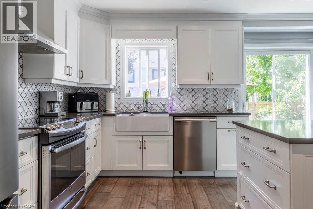 15 Buttercup Crescent, Waterdown, Ontario  L8B 0X9 - Photo 9 - 40768155