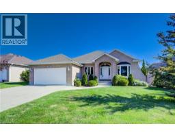 430 CARYNDALE Drive, Kitchener, Ontario