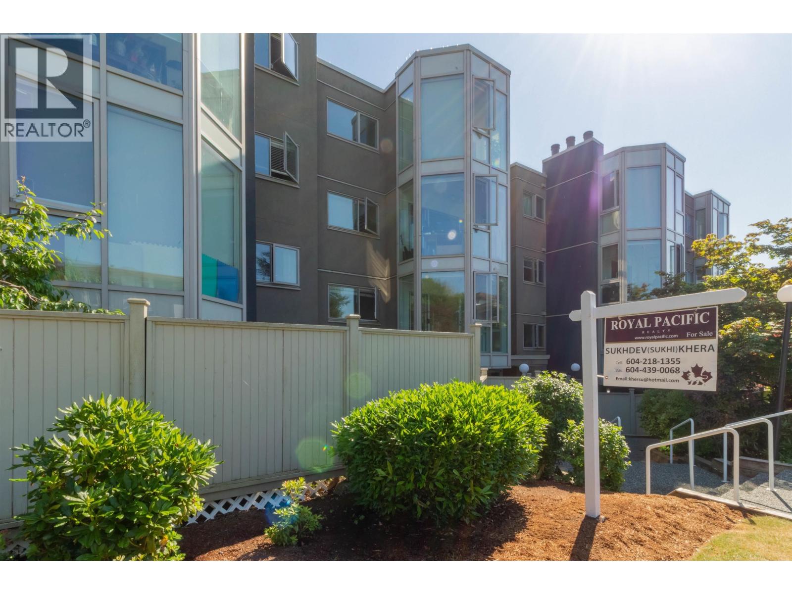 205 2238 ETON STREET, Vancouver, British Columbia