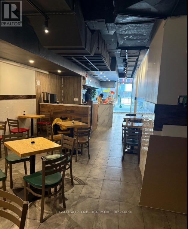 Unit B - 209 Dundas Street W, Toronto, Ontario  M5G 1C8 - Photo 5 - C12646190