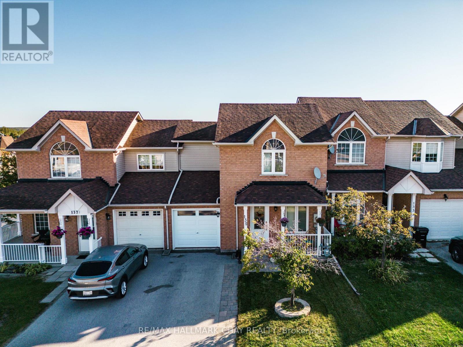 135 TREVINO CIRCLE, Barrie, Ontario