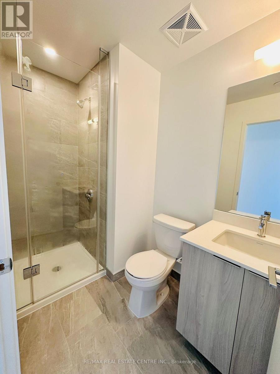 2710 - 395 Square One Drive, Mississauga, Ontario  L5B 0P6 - Photo 14 - W12651286