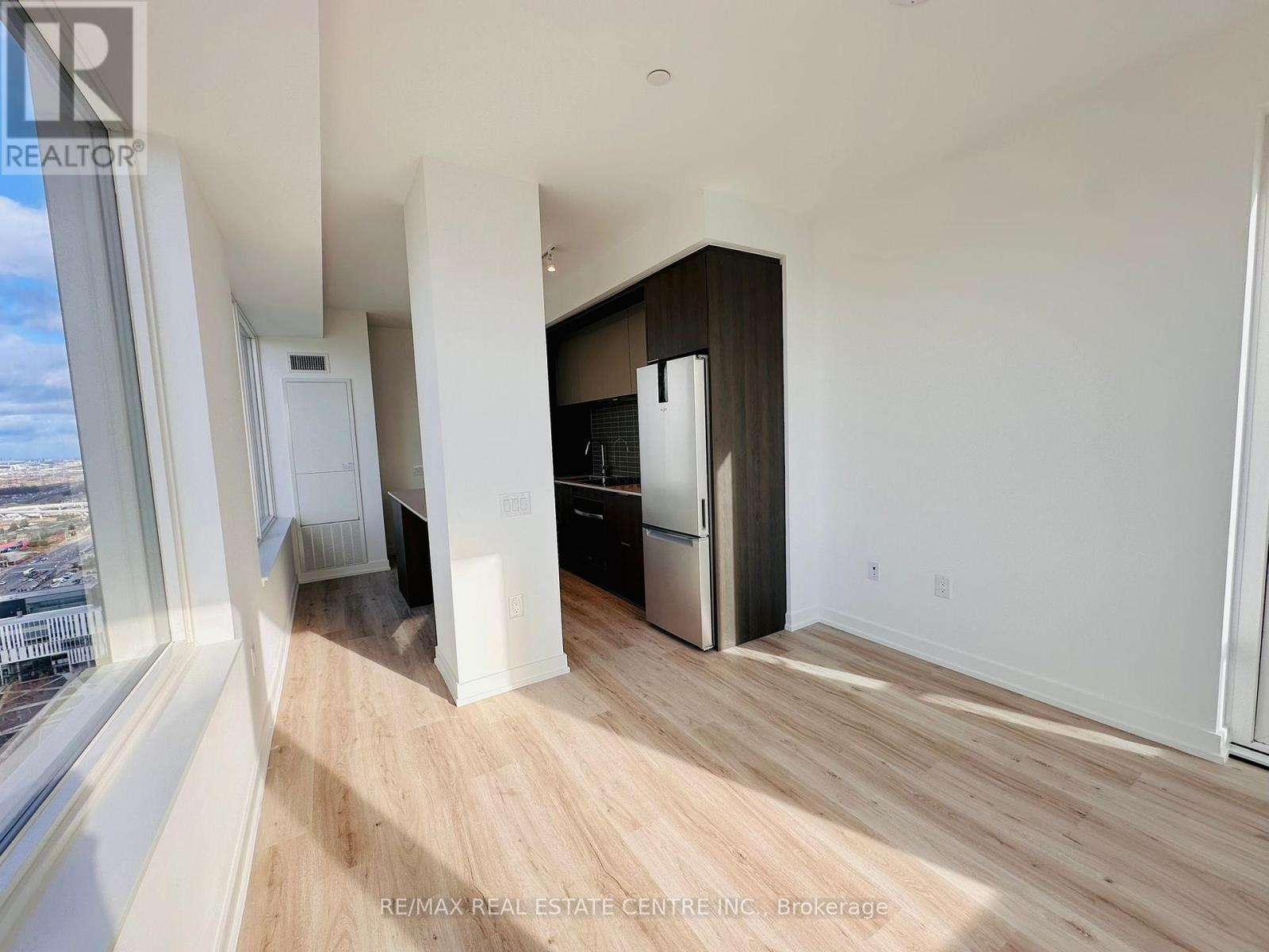 2710 - 395 Square One Drive, Mississauga, Ontario  L5B 0P6 - Photo 22 - W12651286