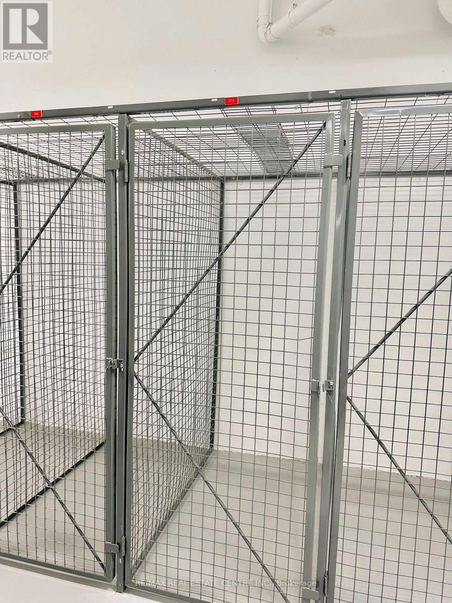 2710 - 395 Square One Drive, Mississauga, Ontario  L5B 0P6 - Photo 27 - W12651286