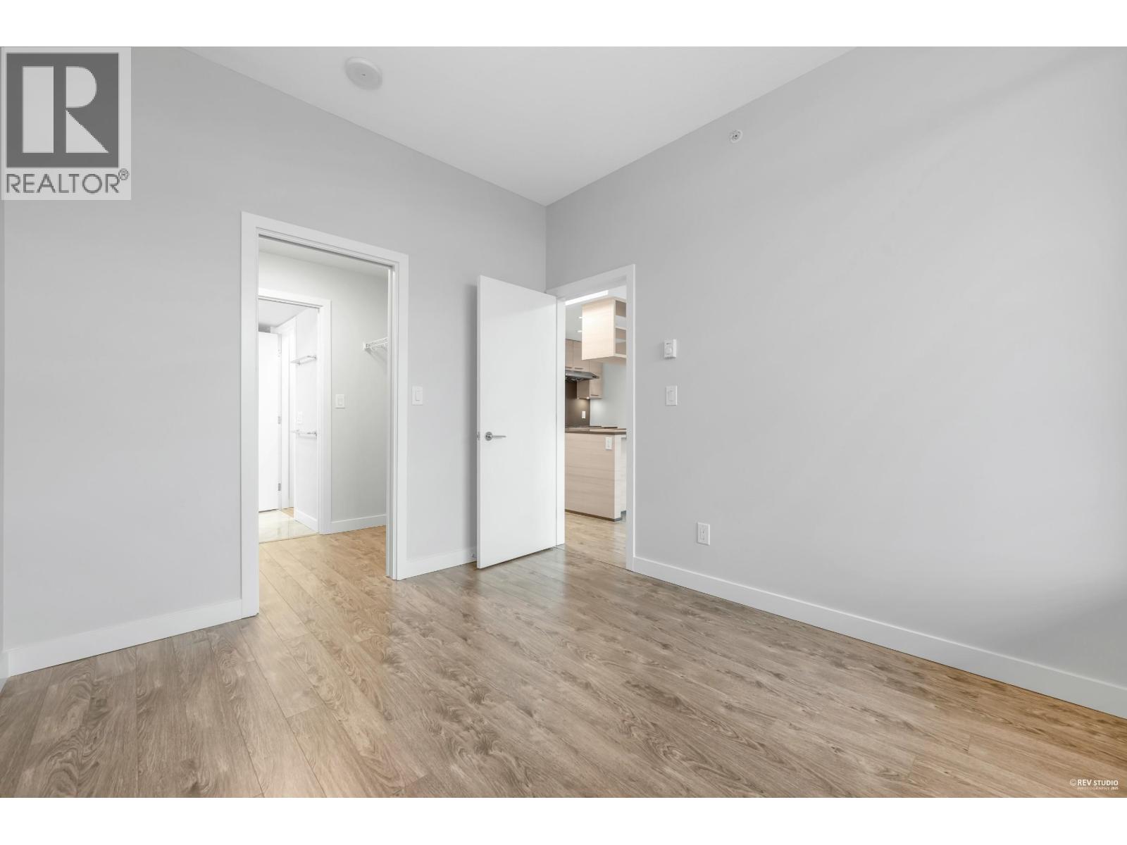 1813 6188 No. 3 Road, Richmond, British Columbia  V6Y 0J3 - Photo 4 - R3071511