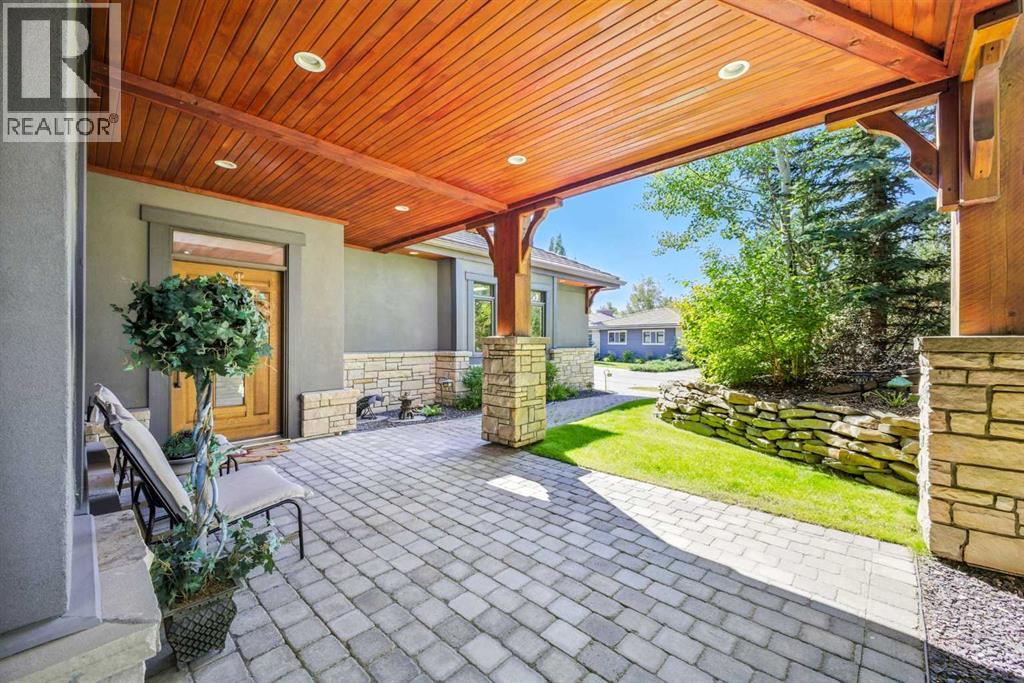 16 Spring Valley Lane Sw, Calgary, Alberta  T3H 4V2 - Photo 3 - A2256130