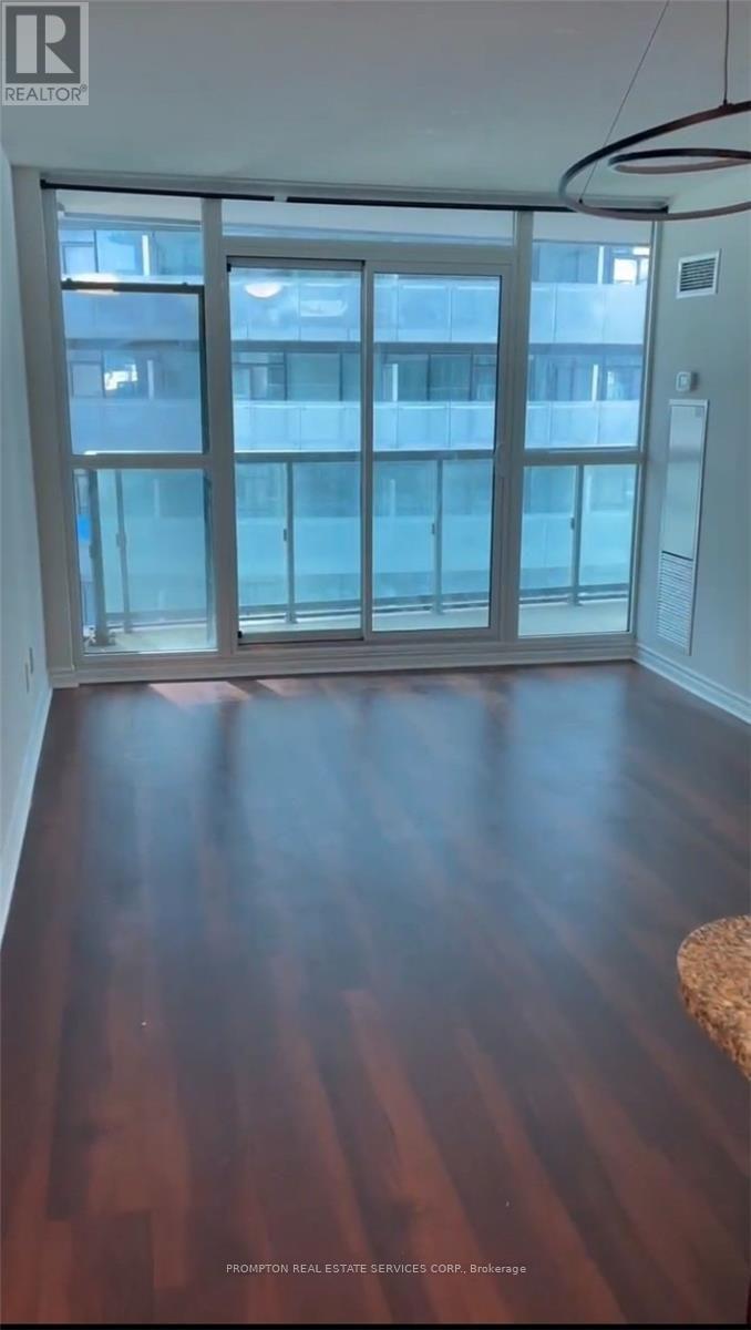 2207 - 19 Grand Trunk Crescent, Toronto, Ontario  M5J 3A3 - Photo 3 - C12651316