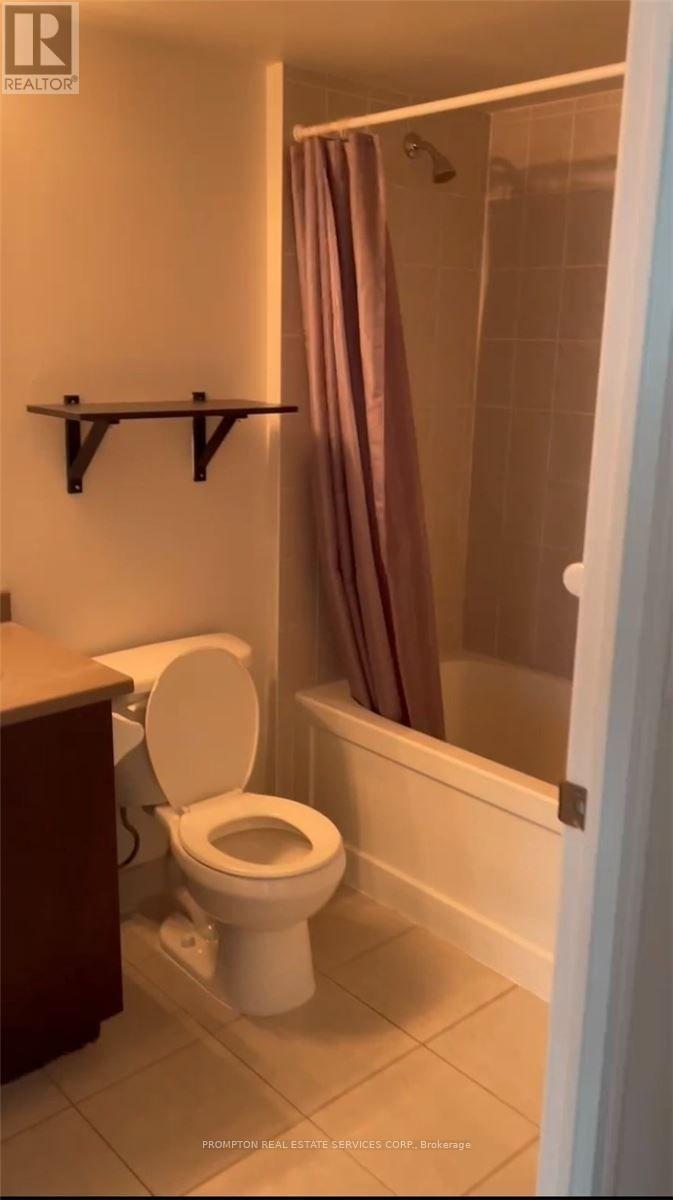 2207 - 19 Grand Trunk Crescent, Toronto, Ontario  M5J 3A3 - Photo 5 - C12651316