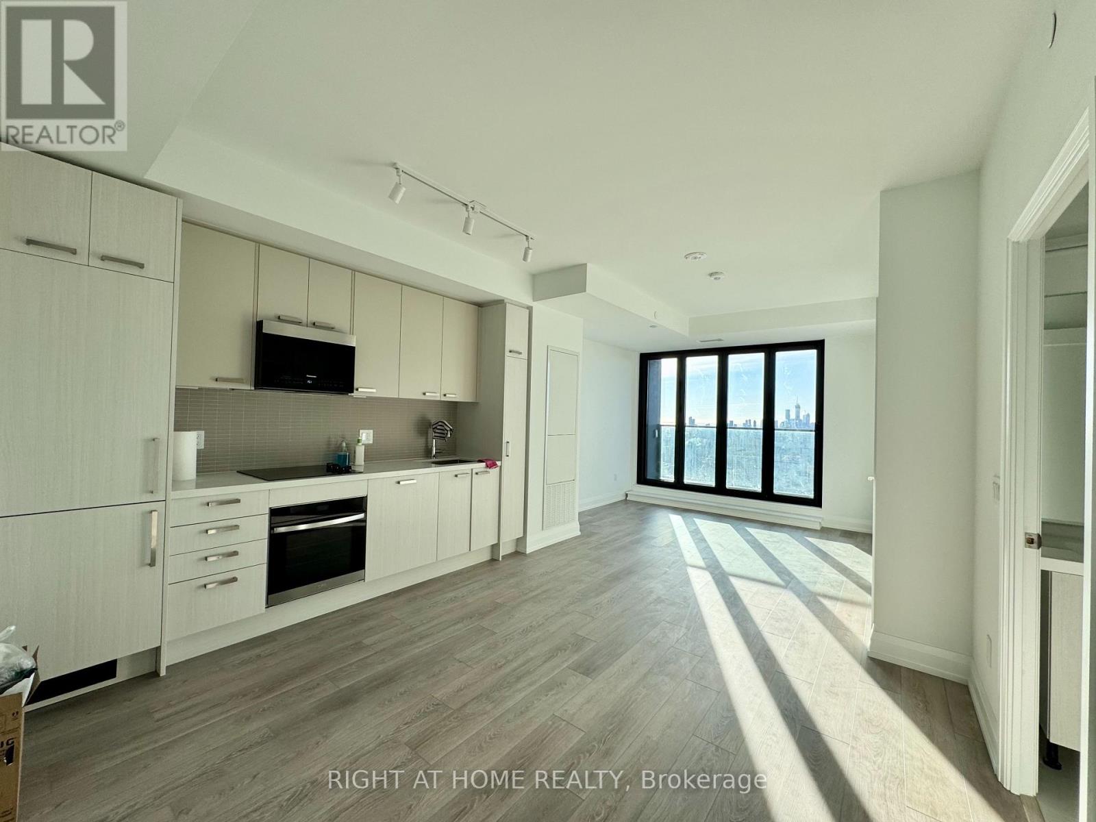 3506 - 20 Soudan Avenue, Toronto, Ontario  M4S 1V5 - Photo 2 - C12651328