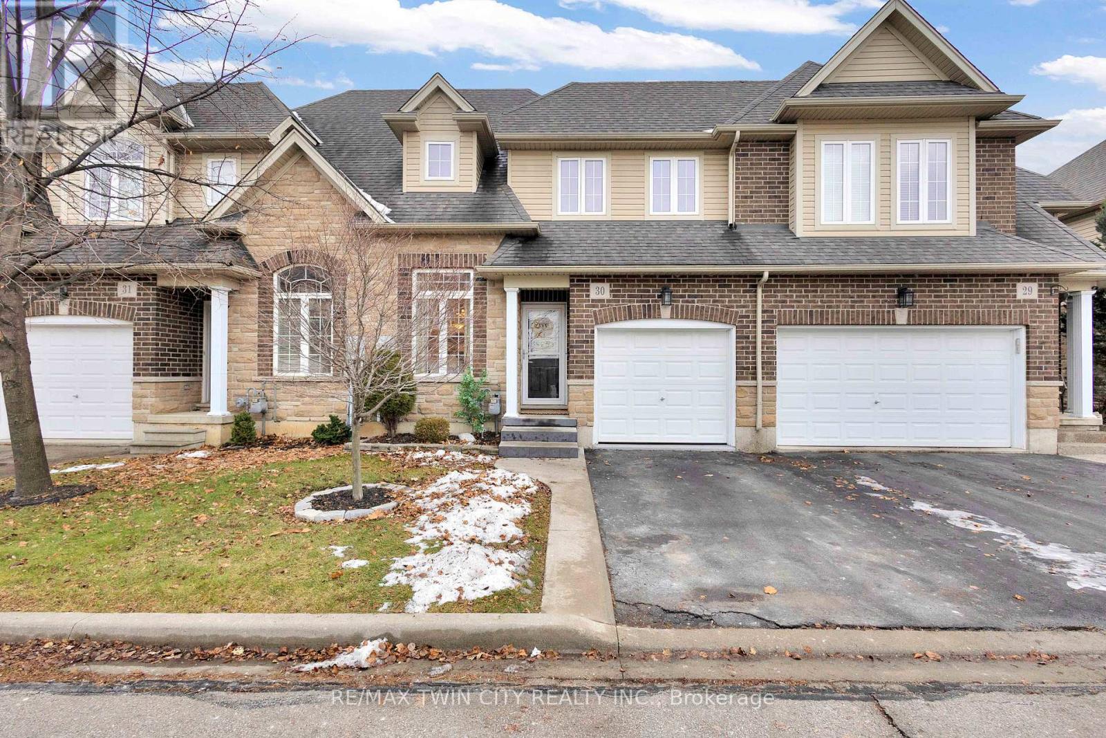 30 - 6 ATESSA DRIVE, Hamilton, Ontario