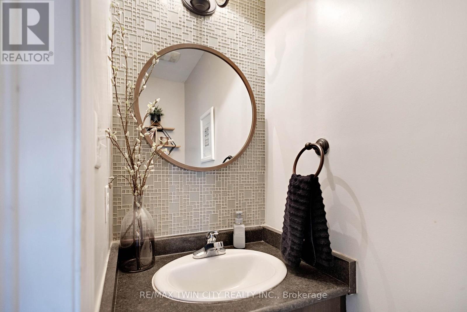 30 - 6 Atessa Drive, Hamilton, Ontario  L9B 0C6 - Photo 16 - X12651324