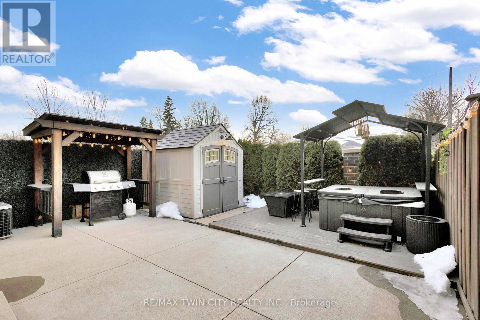 30 - 6 Atessa Drive, Hamilton, Ontario  L9B 0C6 - Photo 28 - X12651324