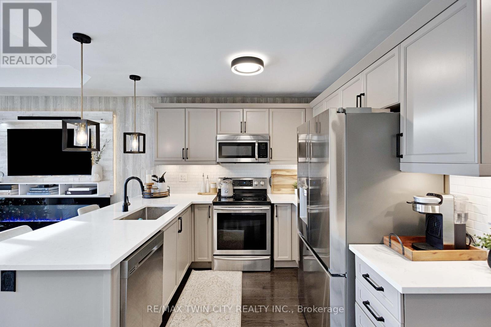 30 - 6 Atessa Drive, Hamilton, Ontario  L9B 0C6 - Photo 9 - X12651324