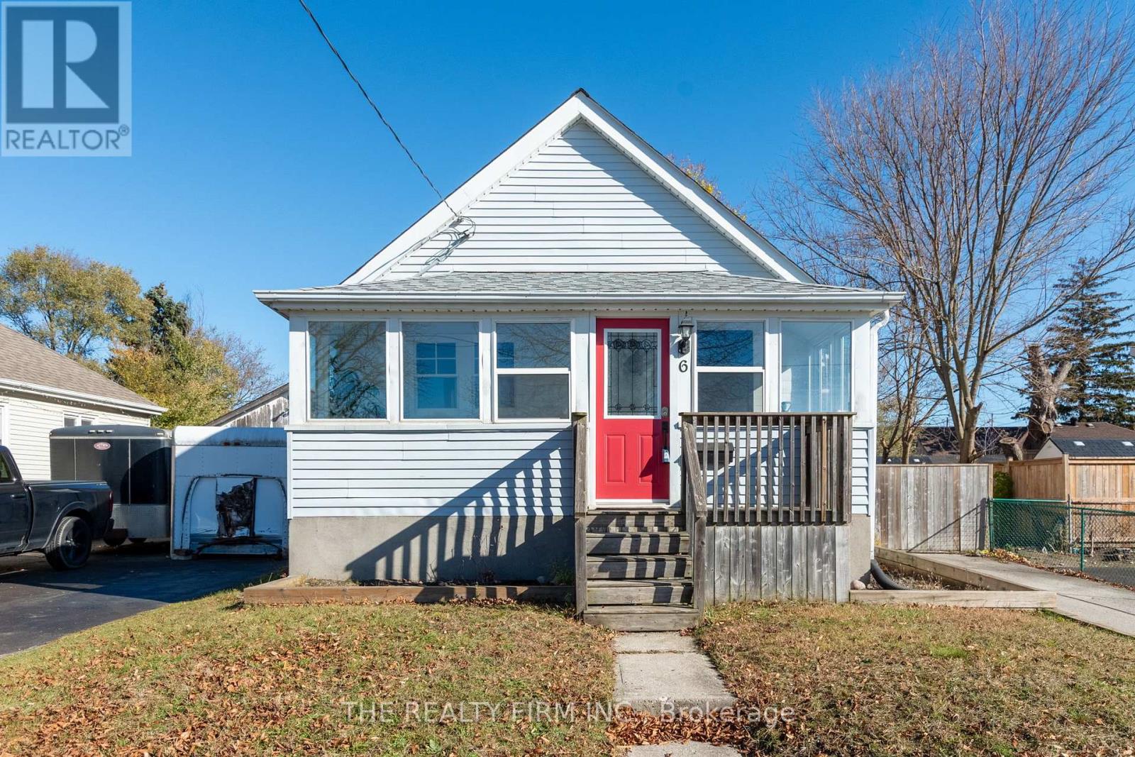 6 APPEL STREET, London East, Ontario