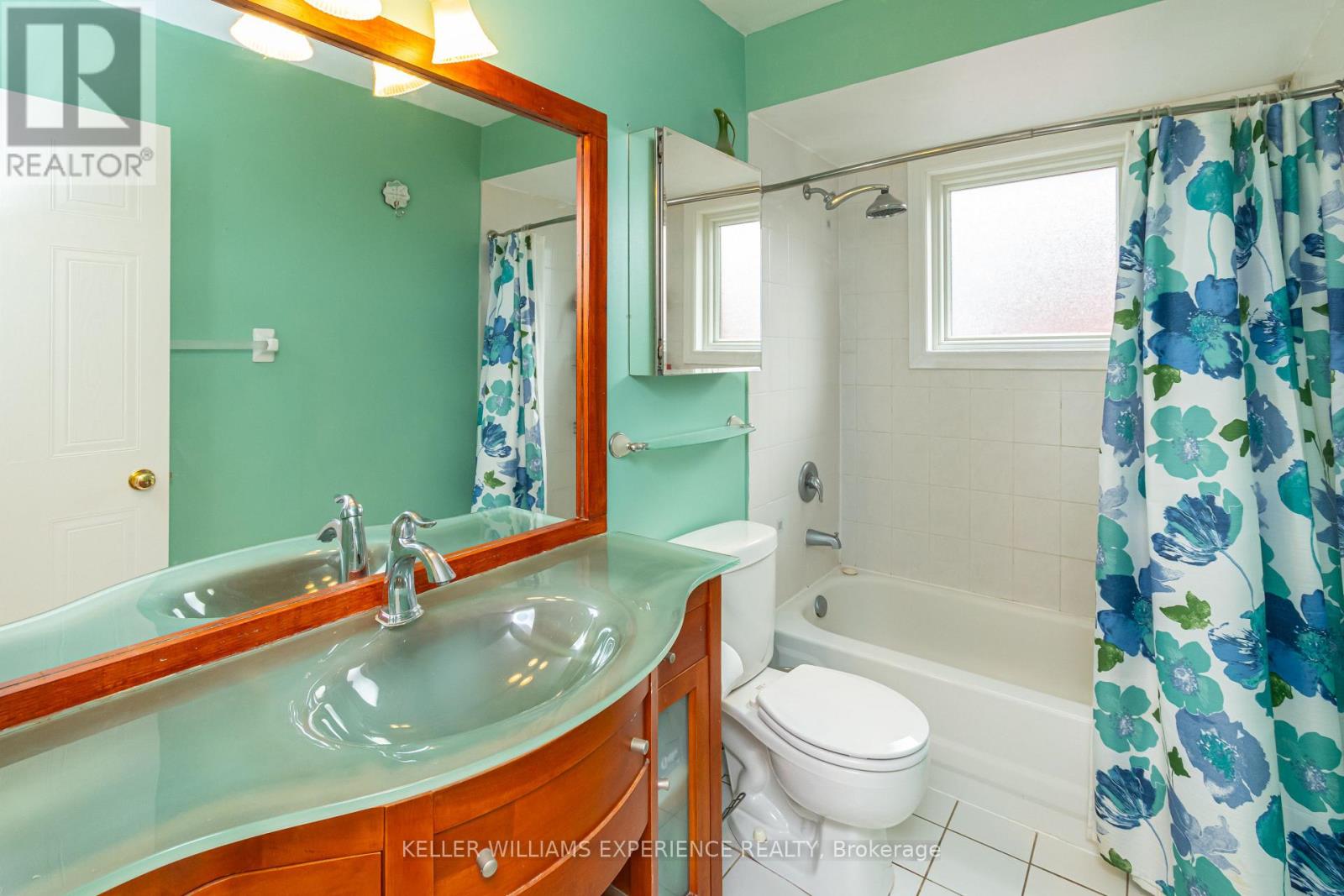 1053 Westmount Avenue, Innisfil, Ontario  L9S 1W7 - Photo 10 - N12646344