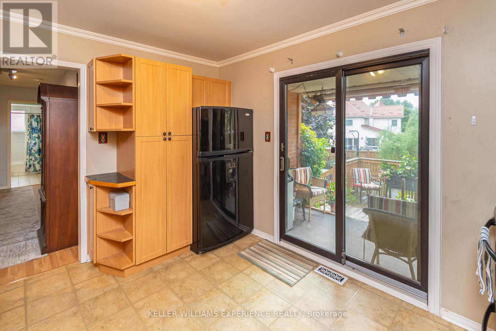 1053 Westmount Avenue, Innisfil, Ontario  L9S 1W7 - Photo 8 - N12646344