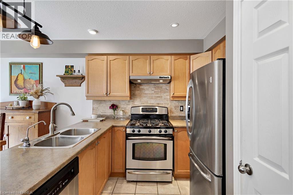 4 Fuller Court, Brantford, Ontario  N3S 0A6 - Photo 15 - 40774703